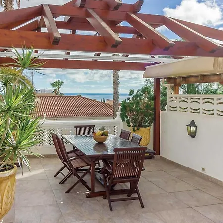 Sleeps 8 Air Con Wifi Villa *
